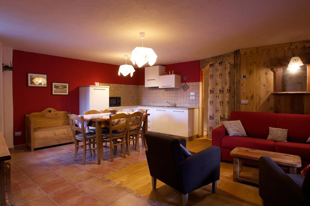 Maison Peroulaz Charvensod Zimmer foto
